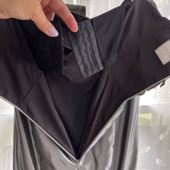 Love Gown mermaid style, worn once—- Needs to be dry cleaned to remove stain - Picture 7 of 10